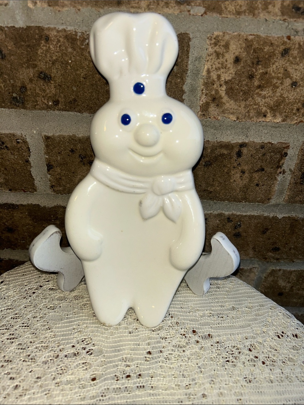 1988 White and Blue Pillsbury Doughboy Ceramic spoon rest